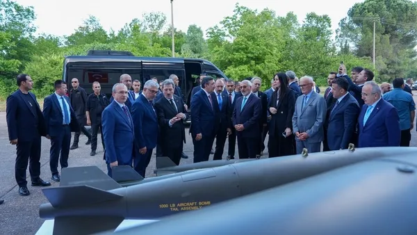 cevdet-yilmaz-mkenin-yeni-muhimmat-uretim-ussunde-1781196675937.jpg