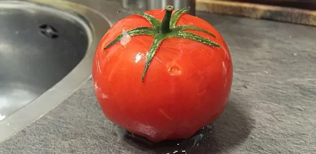 Donmuş domates çözününce ne olur?