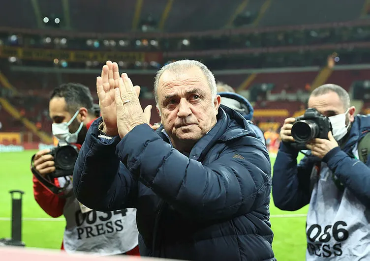 Son dakika: Galatasaray ilk yarıda şoka uğradı Denizlispor tarihe geçti! Abdülkadir Sünger maça damga vurdu…