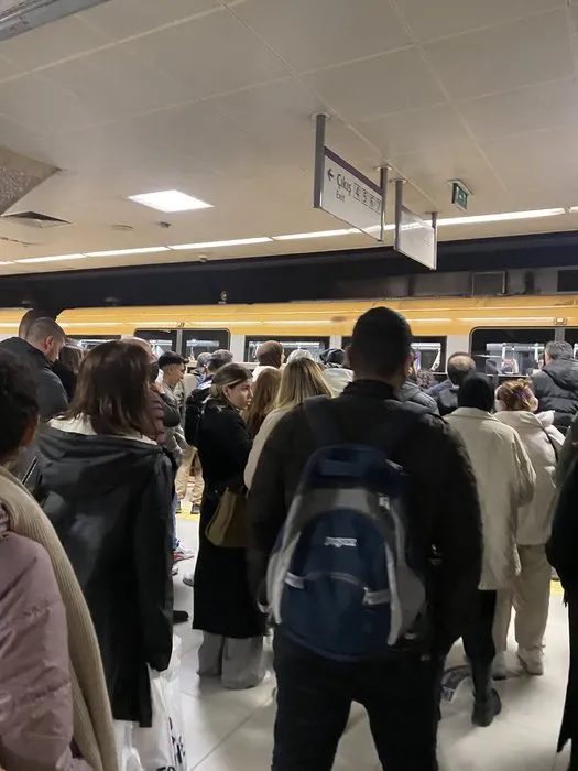 İBB yine çuvalladı! Üsküdar-Çekmeköy metrosu arızalandı