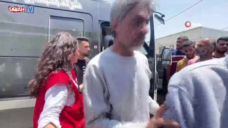 İsrail, aylar süren işkencenin ardından 12 Filistinliyi serbest bıraktı | Video