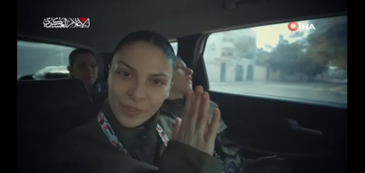 Hamas’tan dünyaya insanlık dersi! Serbest bırakılan İsrailli askerler Arapça teşekkür etti