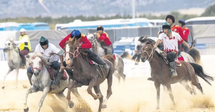 Atlı okçulukta kadın farkı!