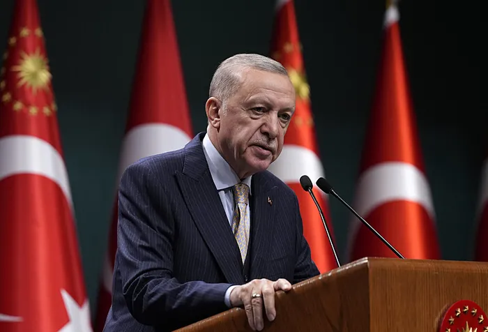 son-dakika-ekonomide-yeni-donem-yeni-adimlar-baskan-erdogan-cok-yakinda-paylasacagiz-diyerek-duyurdu-1713285099160.jpg