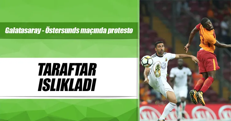 Carole, ıslıklandı