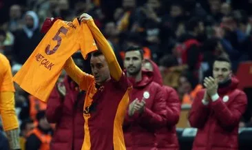 Kerem Aktürkoğlu, Ahmet Çalık’ı unutmadı! Hatayspor maçında attığı golden sonra formasını açtı...