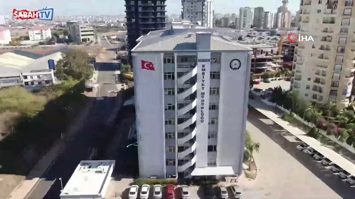 Mersin merkezli 8 ilde FETÖ operasyonu: 43 gözaltı | Video videosunu izle Mersin merkezli 8 ilde FETÖ operasyonu: 43 gözaltı | Video videosunu izle