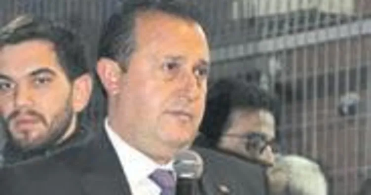 Bülent Soylu sahaya indi