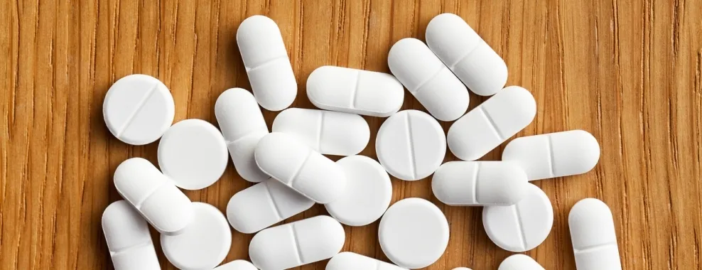 Take medicine. Обезболивающее фон. Аспирин нарисованный. Take an aspirin. Take an aspirin.