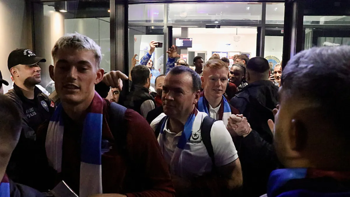 Drogheda United kafilesi, Trabzon'a ulaştı!