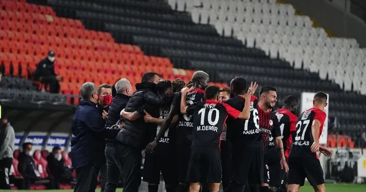 Gaziantep FK - Beşiktaş maçında VAR kararıyla geçerli sayılan gol