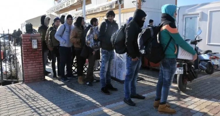 Kuşadası açıklarında 44 kaçak göçmen yakalandı