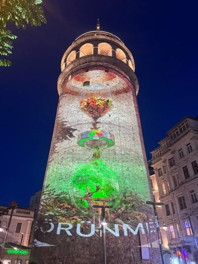 galata-kulesinde-sifir-atik-gosterisi-1780522018316.jpg
