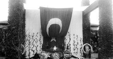 Ankara Üniversitesi Atatürk'ün cenazesine ait 36 fotoğrafı ilk kez gün yüzüne çıkardı!