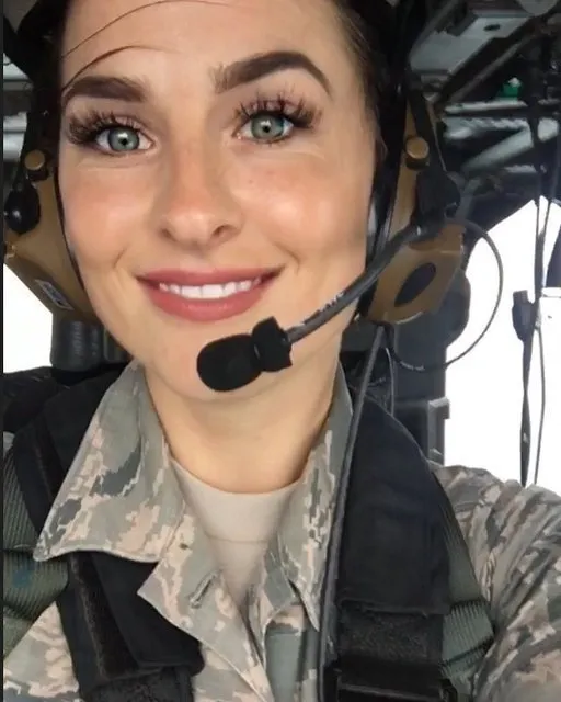 Kadın askerlerin fotoğrafları sosyal medyayı salladı! Çekinmeden paylaştılar