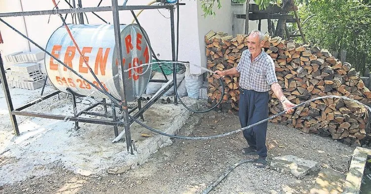 Kozan’da yaralar sarılıyor