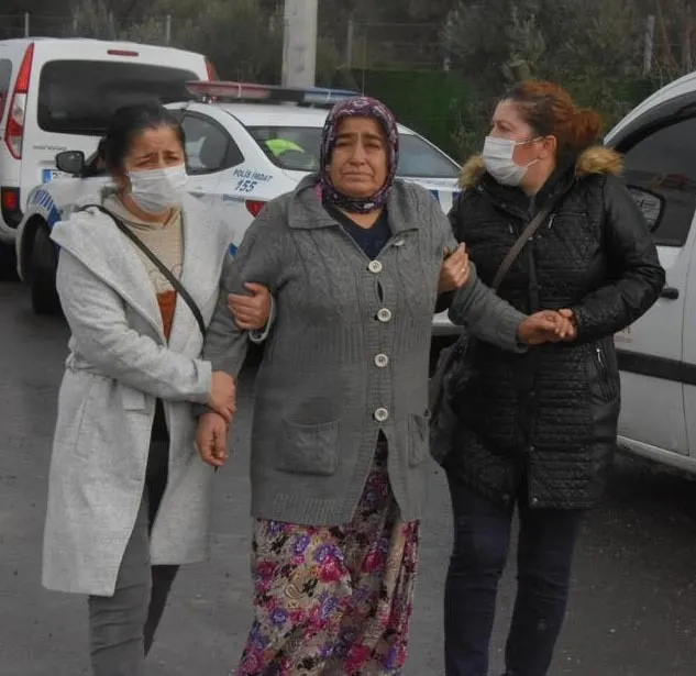 İzmir'den acı haber geldi! Sel felaketi havadan görüntülendi! Araçlar sular altında kaldı