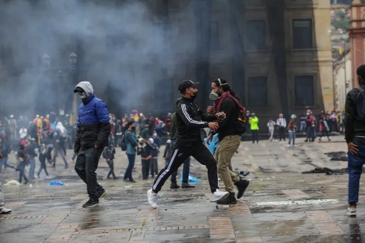 Kolombiya’da şiddetin dozu artıyor! Ölü sayısı 24’e yükseldi