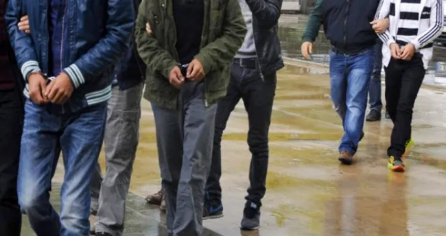 Balıkesir’de 20 asker gözaltına alındı