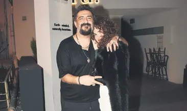 Arkadaşlar el ele gezer mi?