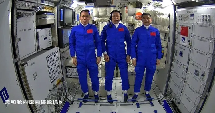 Çinli astronotlar uzay istasyonuna yerleşti