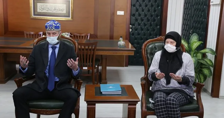 Amerikalı doktor ve oğlu Müslüman oldu