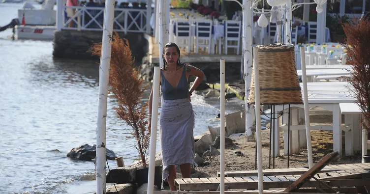 Sevgilisiyle tatilde