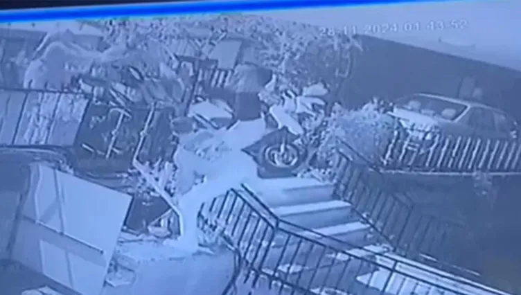 İstanbu’da akılalmaz olay: Dedikodu çıkartıyor diye tornavidayla saldırdı!