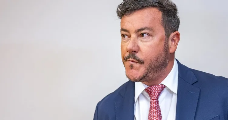 Zirveden 10 milyar Euro borçla hapse