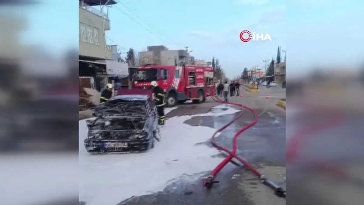 Otomobil, alev alev yandı