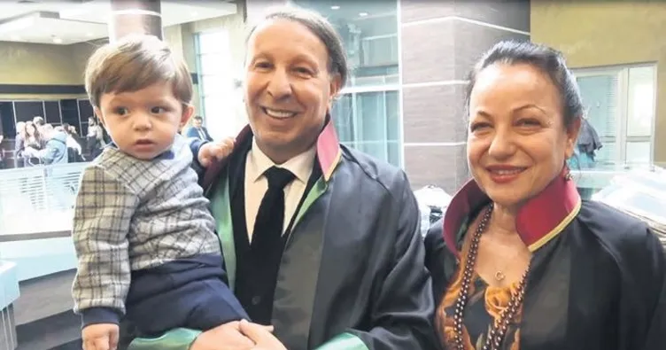 62 yaşında avukatlık cübbesini giydi