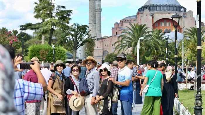 50-milyon-turist-44-milyar-gelir-1666929879086.jpg