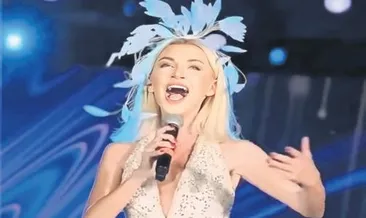 Her şarkıda zirvede