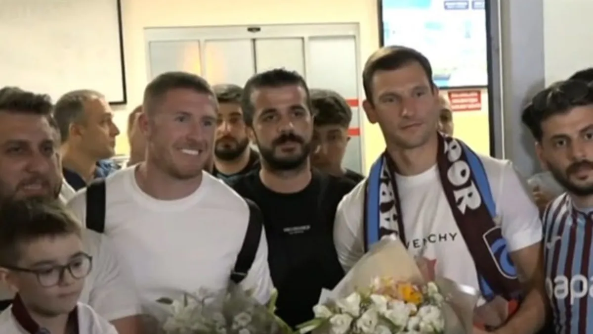 Trabzonspor'un yeni transferleri Barisic ve Lundstram Trabzon'a geldi