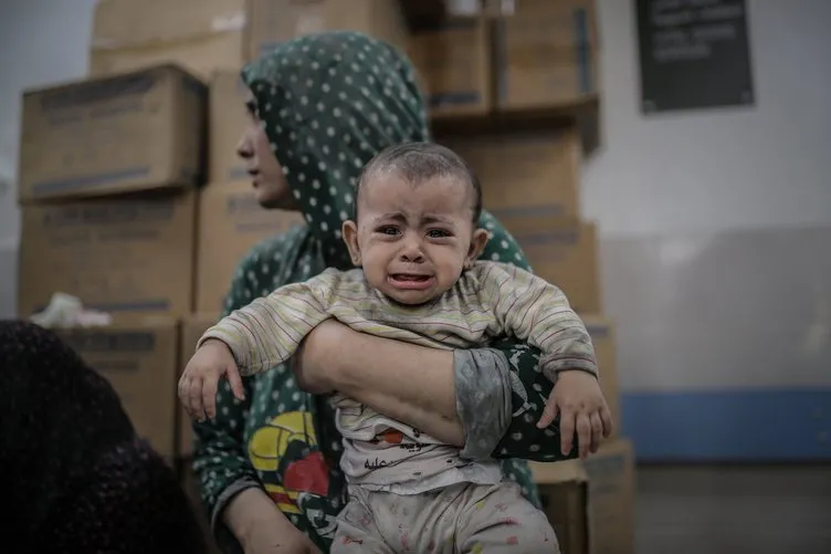 Gazze’de korkulan oldu! Toplu mezar kazıyorlar