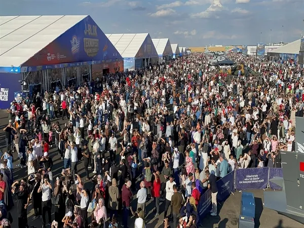 sanliurfada-teknofest-coskusu-son-gunde-de-surdu-ziyaretci-sayisi-1-milyonu-asti-1791121225826.jpg