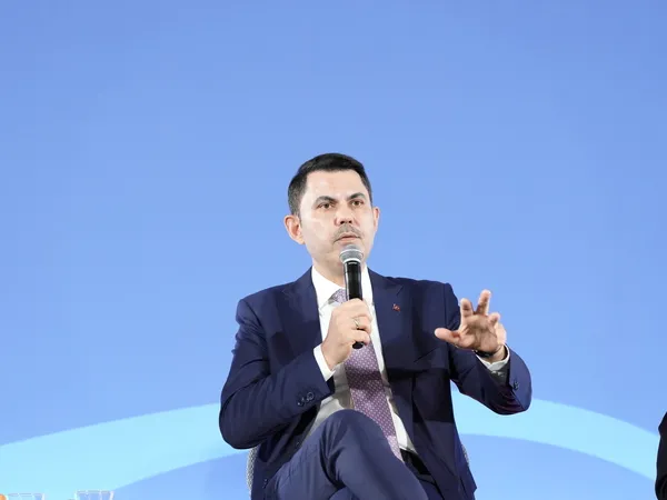 iklim-finansmani-icin-4-maddelik-yol-haritasi-bakan-kurumdan-dunyaya-net-mesaj-samimi-degilseniz-rol-yapmayin-1791528743646.jpg
