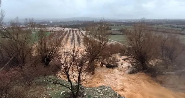 Malatya'da depremin ardından sel etkili oldu -