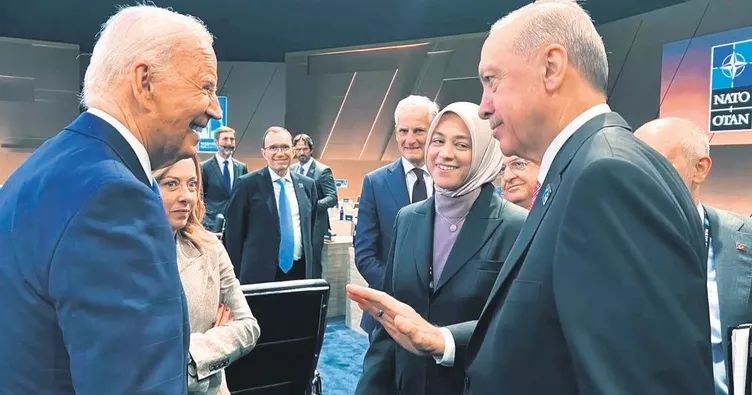 Zirvede yoğun diplomasi trafiği