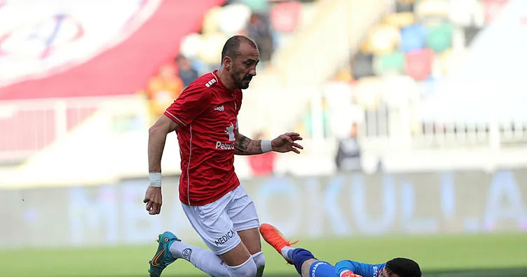 Göztepe Ahmet İlhan Özek’i istiyor!