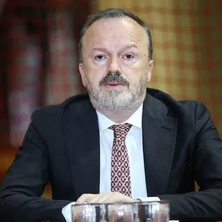 Rekabette geri kalmanın çaresizliği