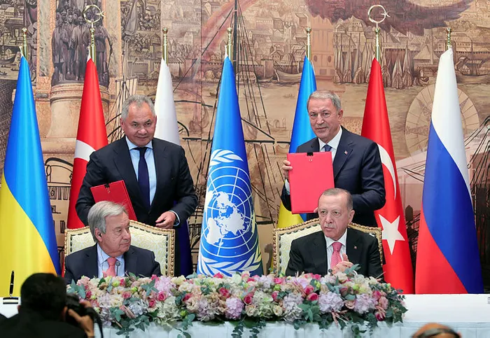 son-dakika-haberi-tahil-koridoru-icin-imzalar-atildi-baskan-erdogan-duyurdu-denetim-istanbulda-olacak-1658502145321.jpg