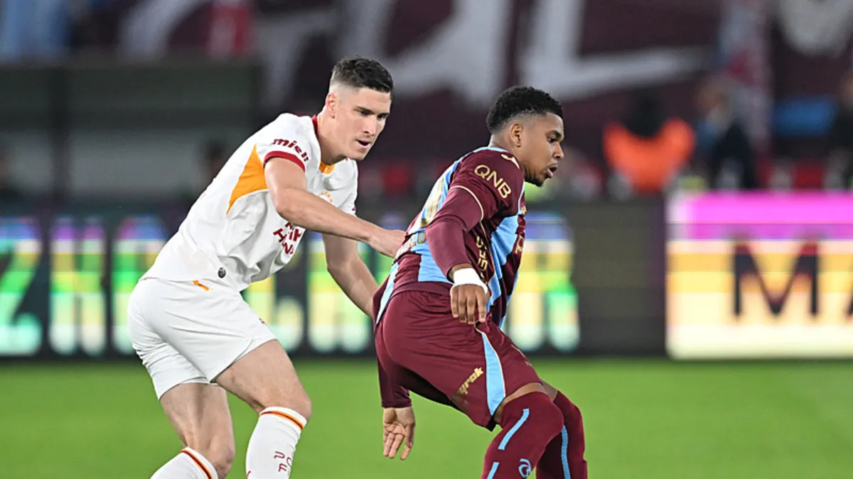 TRABZONSPOR GALATASARAY CANLI | Süper Lig'de dev maç: Trabzonspor ile Galatasaray karşılaşıyor! İlk yarı oynanıyor...