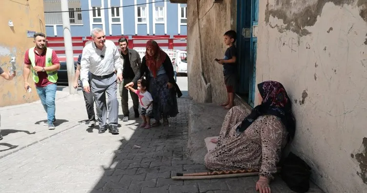 Başkan Beyazgül’den ev ziyaretleri