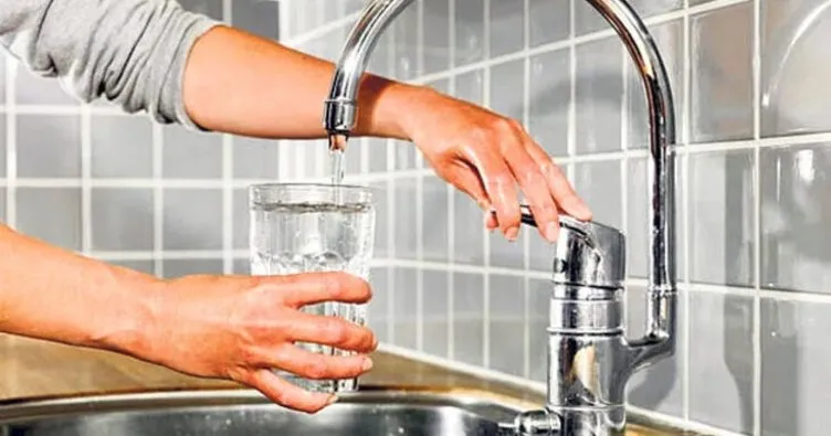Üsküdar Belediyesi su aparatlarını iki ay önce dağıttı, İSKİ kondu