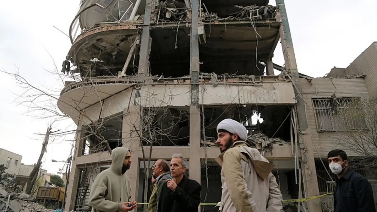 Tahran’a hava saldırıları sürüyor