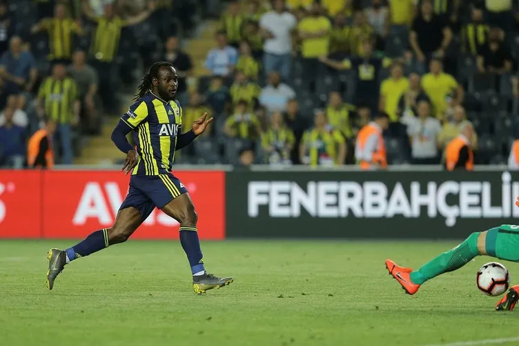 Son dakika Fenerbahçe transfer haberleri! Fenerbahçe Max Kruse ile anlaştı! Moses ise...