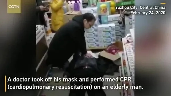 Çin'de ölümcül kronavirüs salgınına aldırmadan suni teneffüs yapan doktor kahraman ilan edildi | Video