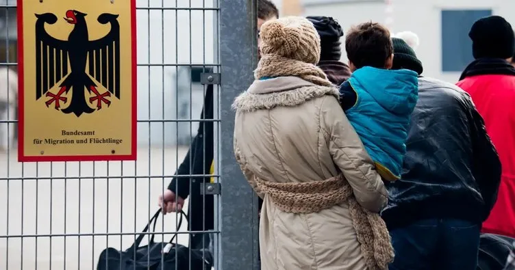 300 bin Suriyeliyi geri gönderecekler