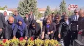 Neşet Ertaş, mezarı başında anıldı
